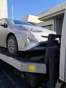 خودروبر چندکفی در حال حمل خودروهای شخصی و شرکتی از قزوین